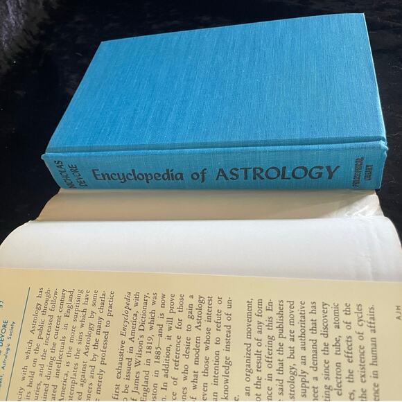 Encyclopedia of Astrology by Nicholas Devore | 1947 | Vintage Metaphysical Book - Picture 2 of 15